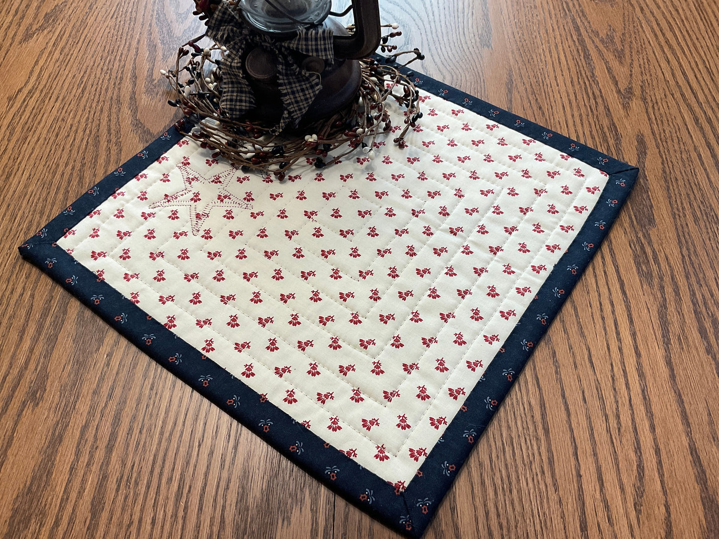 Americana Primitive Farmhouse Log Cabin Table Topper Item #1892
