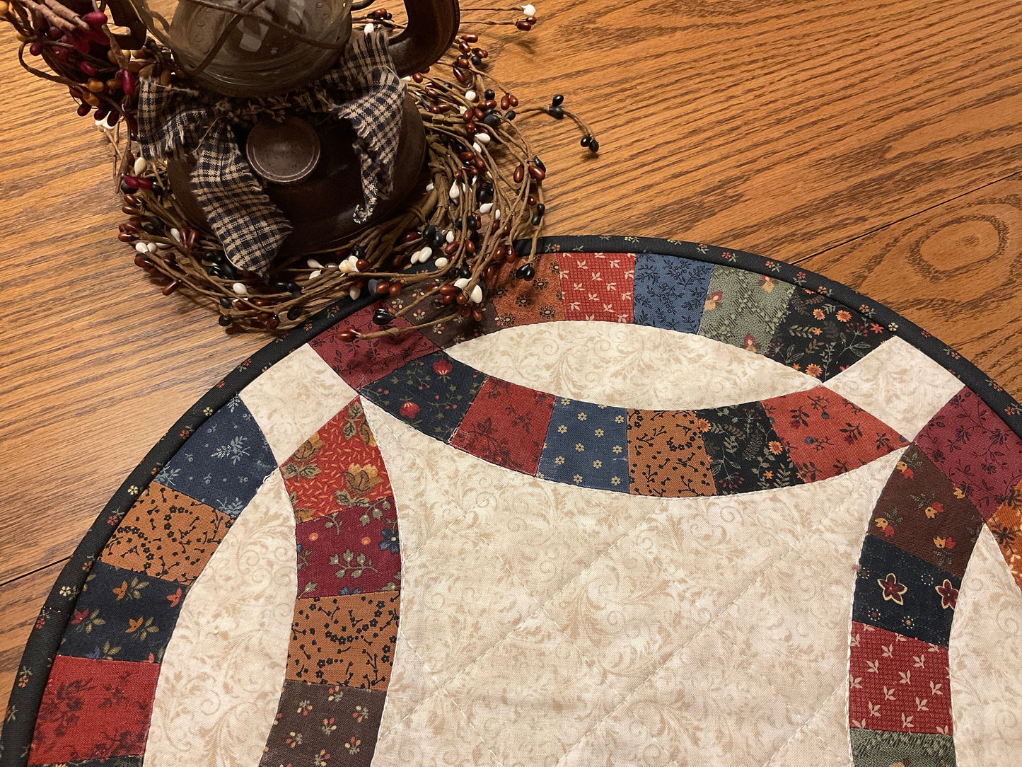 Primitive Farmhouse Double Wedding Ring Table Topper Item #1914