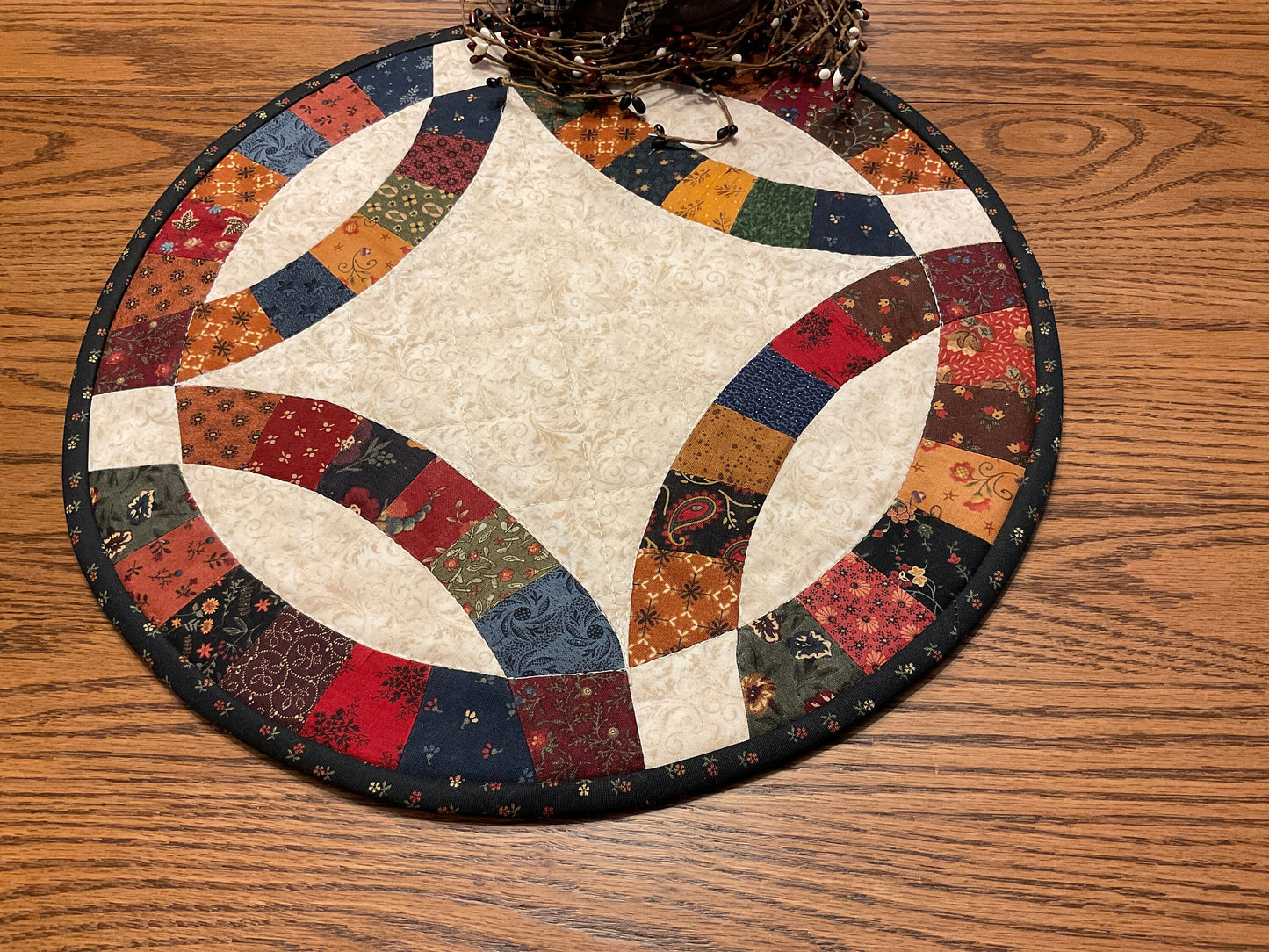 Primitive Farmhouse Double Wedding Ring Table Topper Item #1917