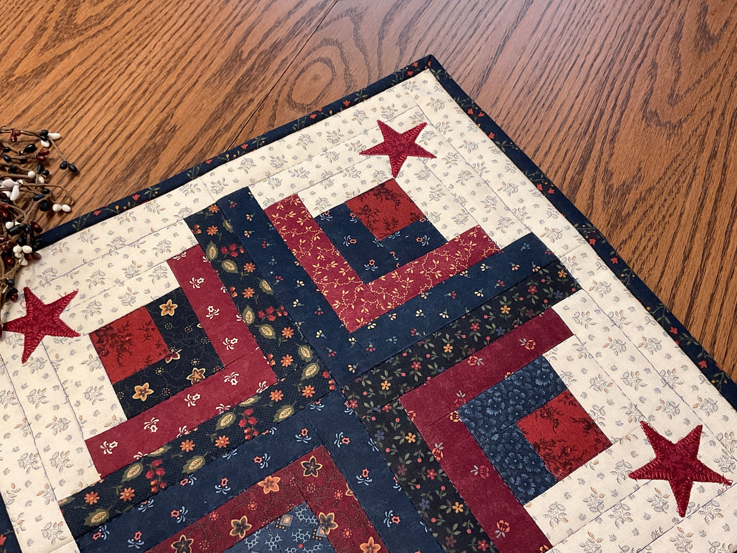 Americana Primitive Farmhouse Log Cabin Table Topper Item #1907