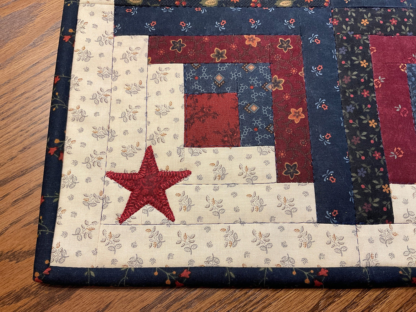 Americana Primitive Farmhouse Log Cabin Table Topper Item #1907