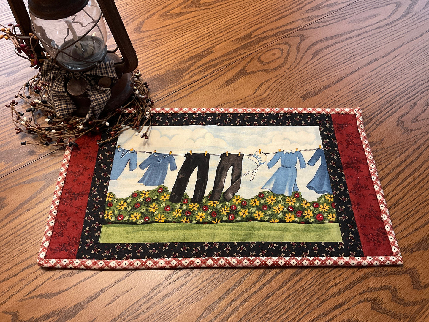 Primitive Farmhouse Summer Table Runner Item #1923