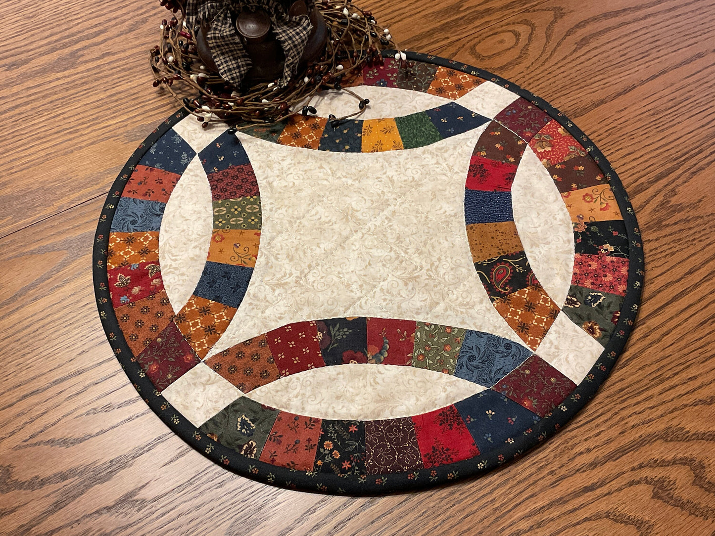 Primitive Farmhouse Double Wedding Ring Table Topper Item #1917