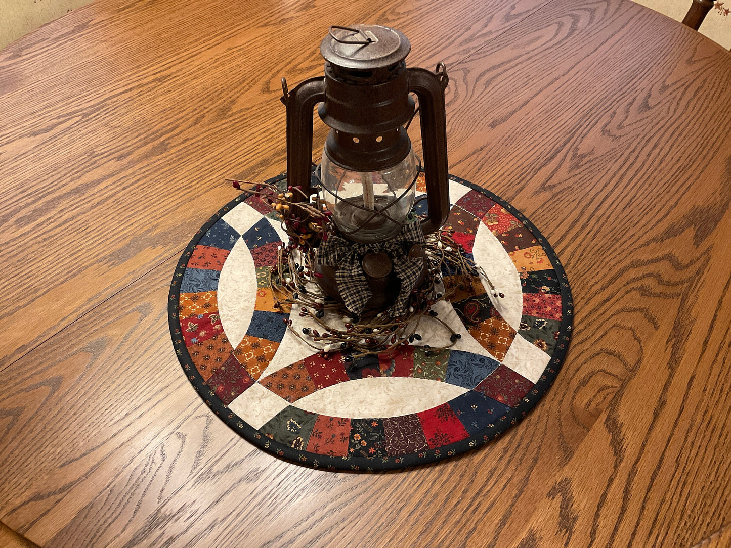 Primitive Farmhouse Double Wedding Ring Table Topper Item #1917