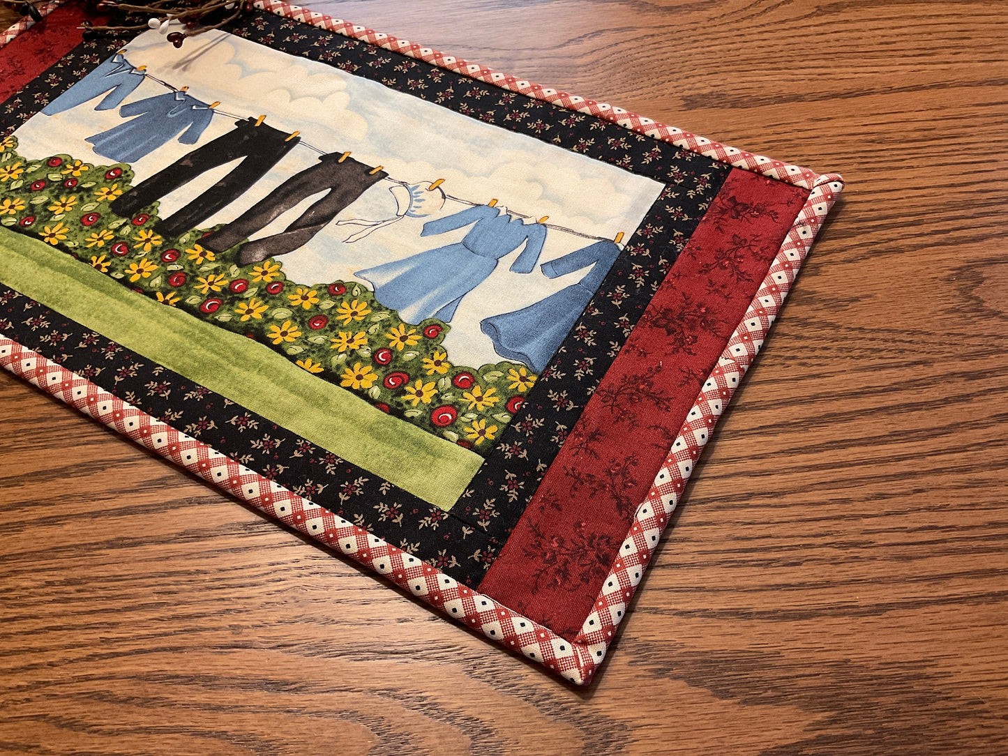 Primitive Farmhouse Summer Table Runner Item #1923