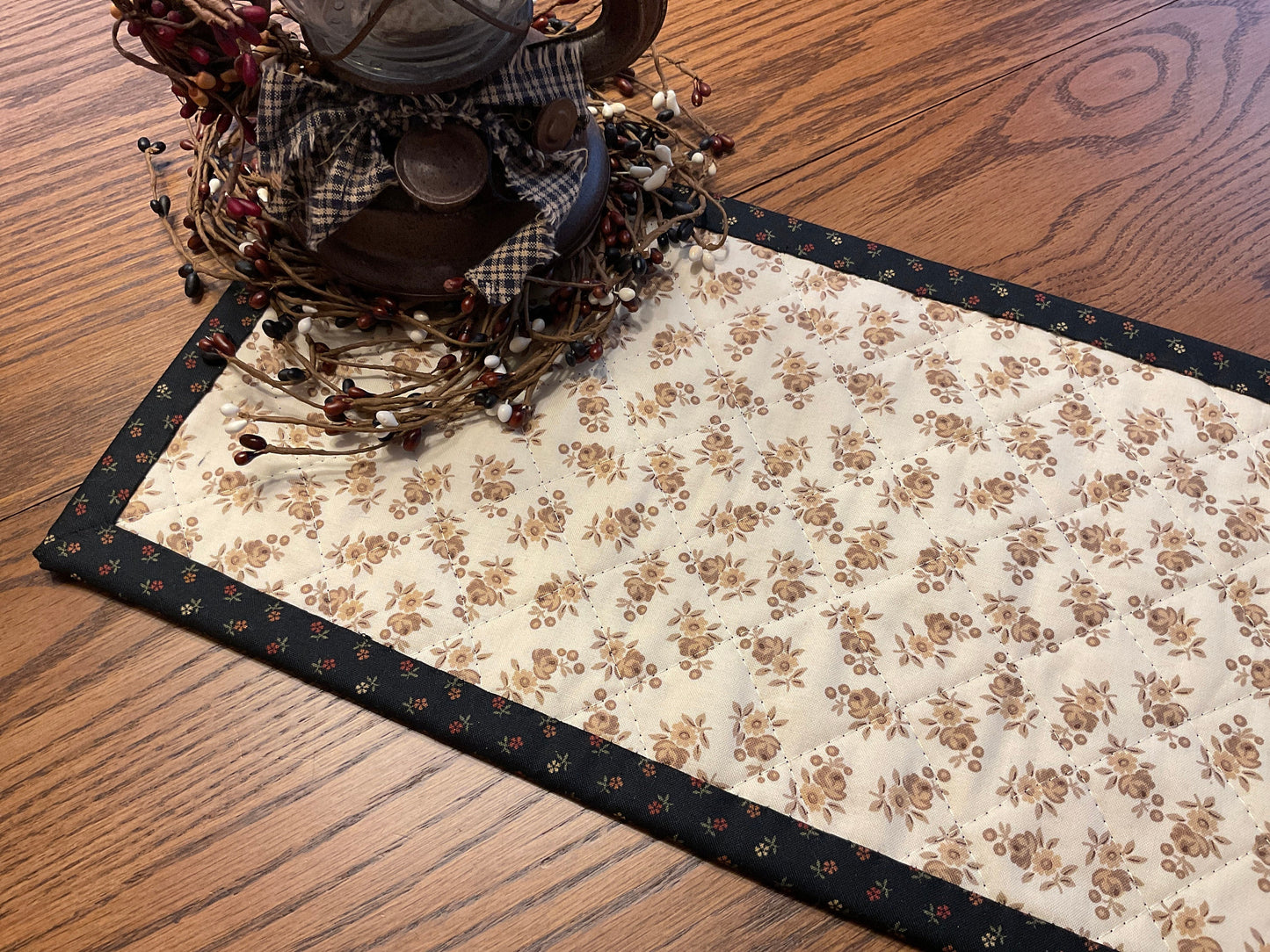 Primitive Farmhouse Scrappy Table Runner Item #1925