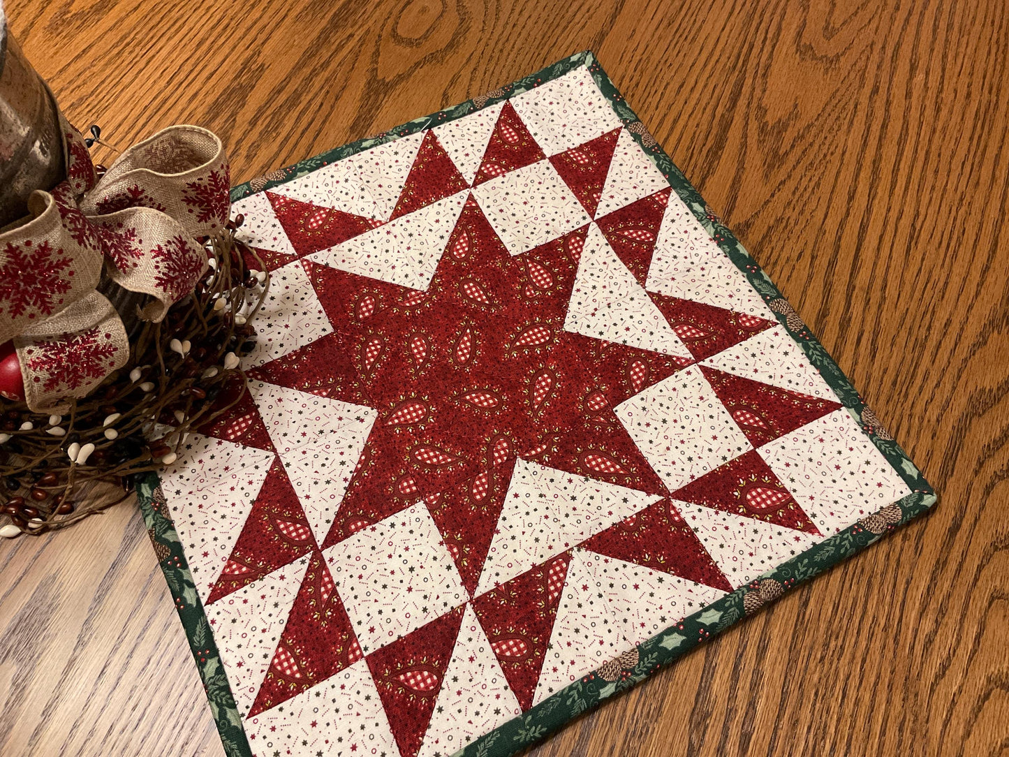 Primitive Farmhouse Christmas Table Topper Item #1950