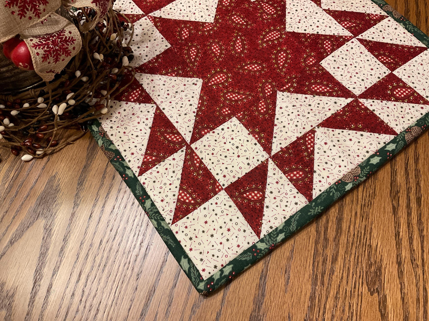 Primitive Farmhouse Christmas Table Topper Item #1950