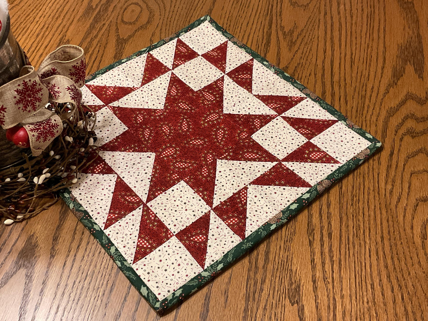 Primitive Farmhouse Christmas Table Topper Item #1950