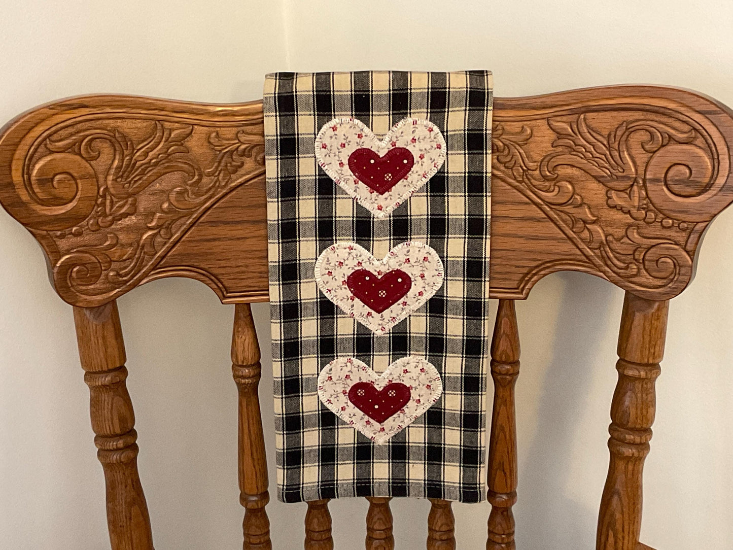 Primitive Farmhouse Valentine Towel Item #1958