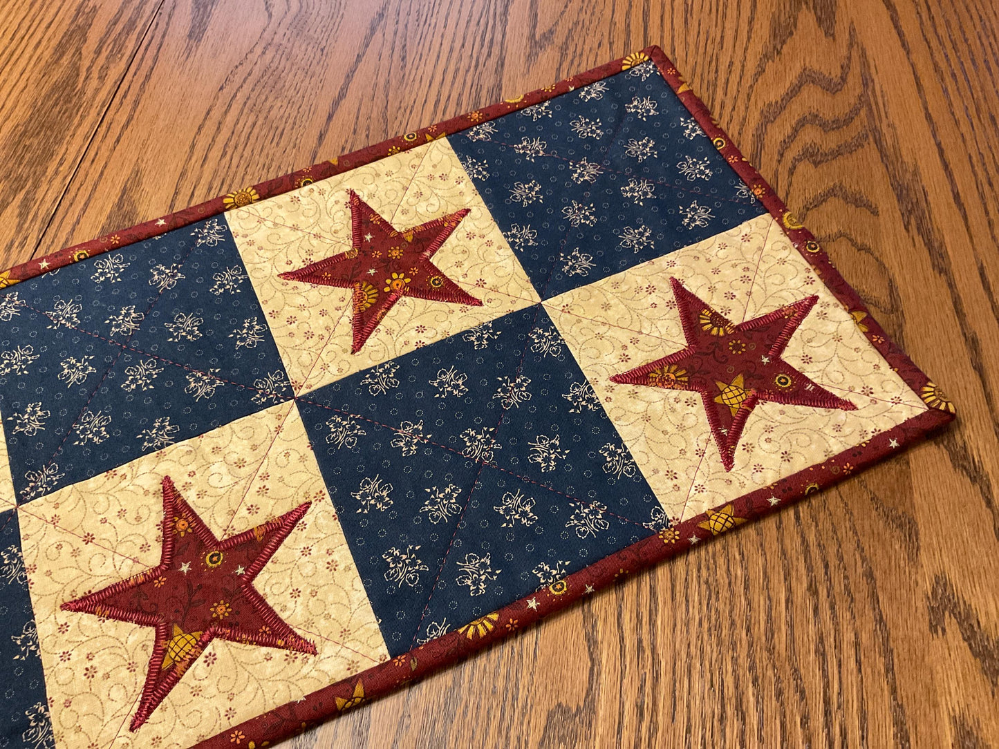 Primitive Farmhouse Americana Star Table Runner Item #1979