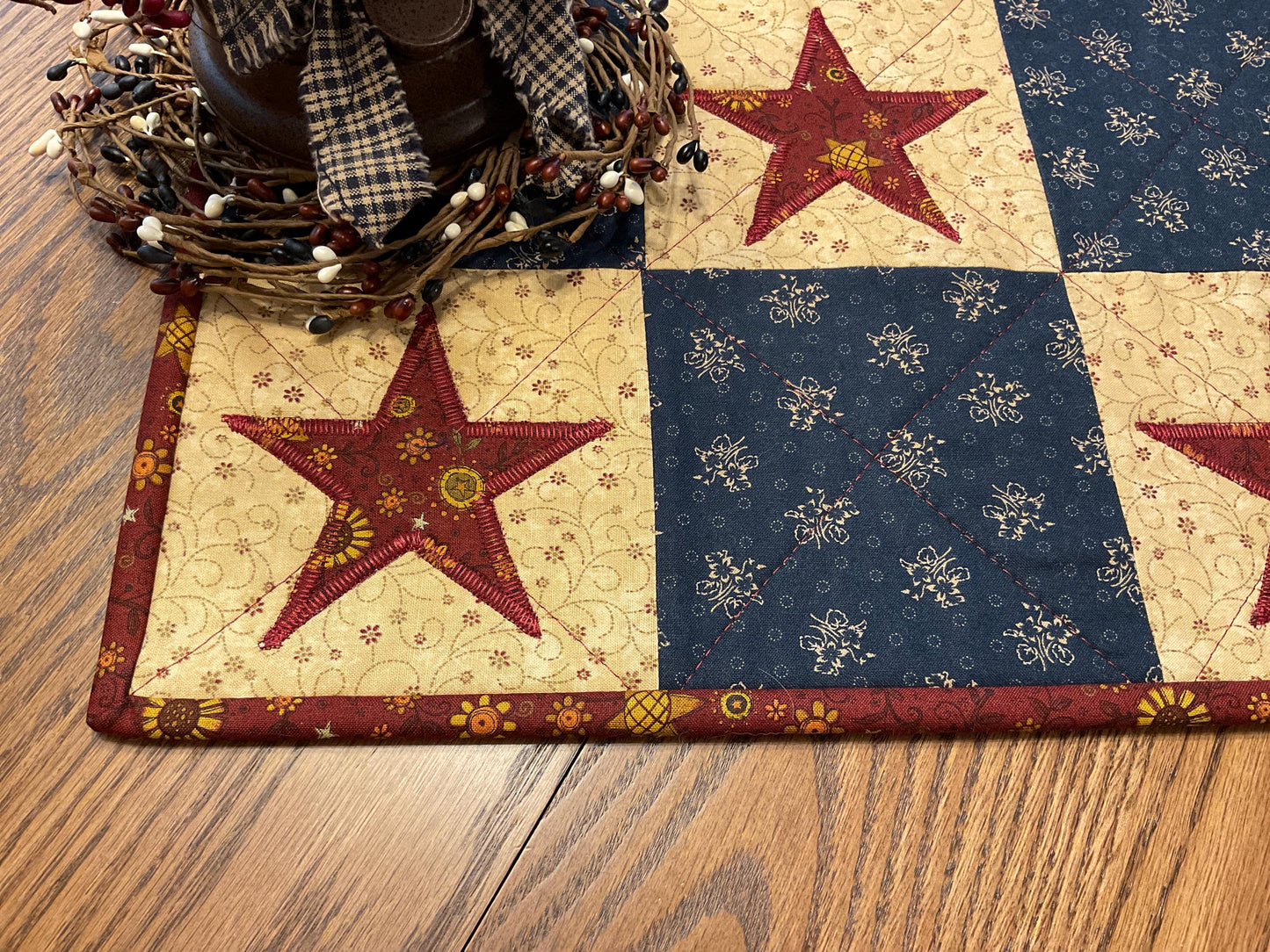 Primitive Farmhouse Americana Star Table Runner Item #1979