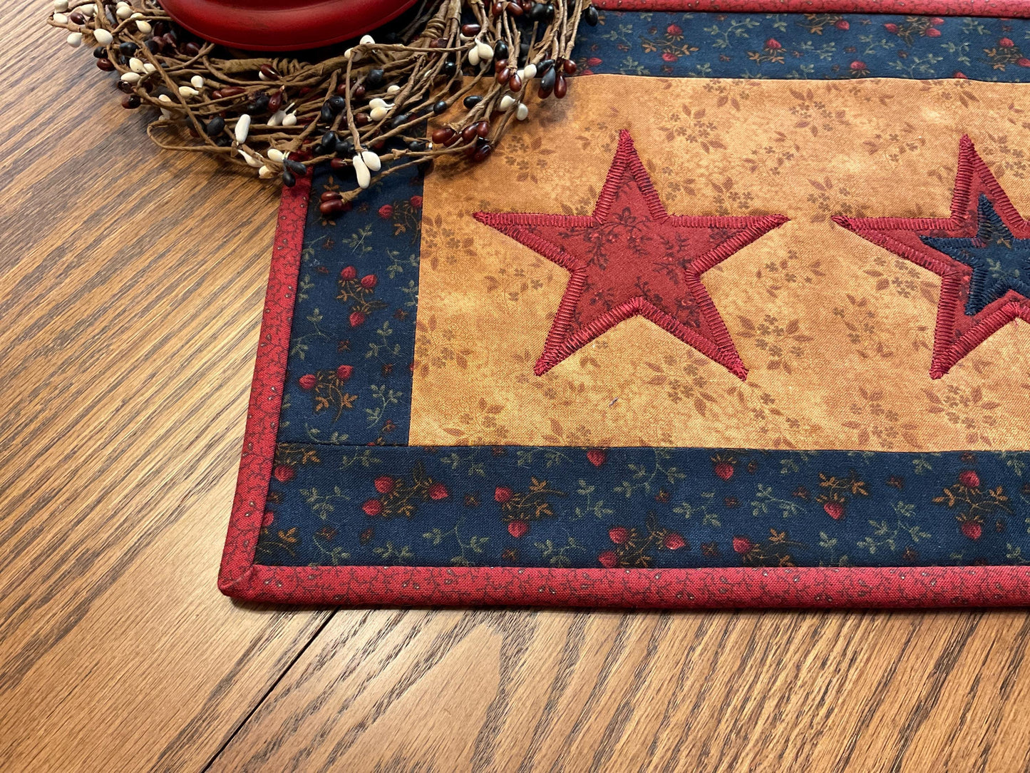 Primitive Farmhouse Americana Table Runner Item #1983