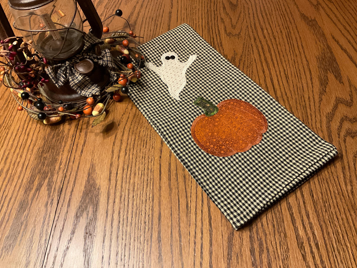 Primitive Farmhouse Autumn Halloween Towel Item #1986