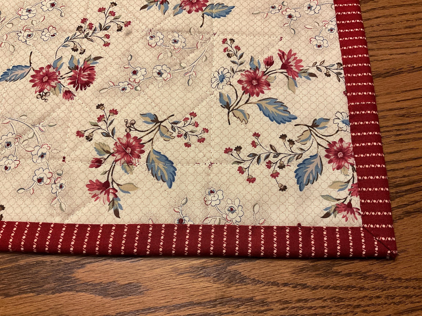 Primitive Farmhouse Christmas Table Runner Item #1998