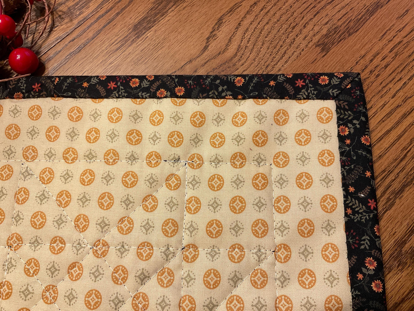 Primitive Farmhouse Scrappy Star Table Topper Item #2008