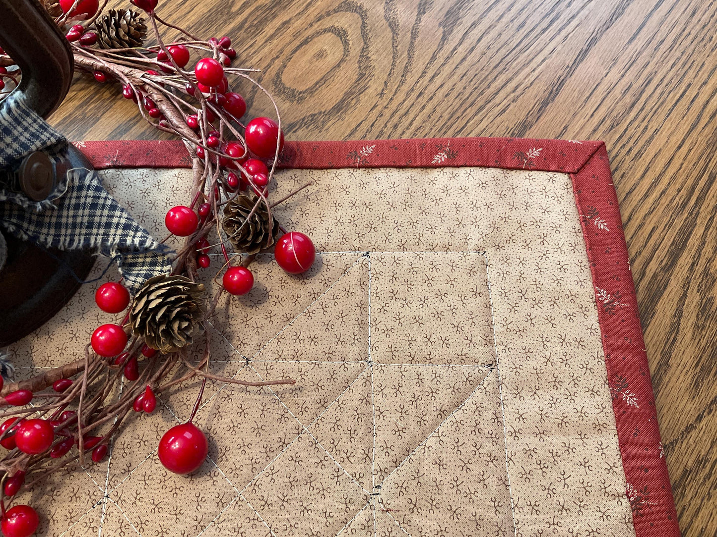 Primitive Farmhouse Scrappy Star Table Topper Item #2018