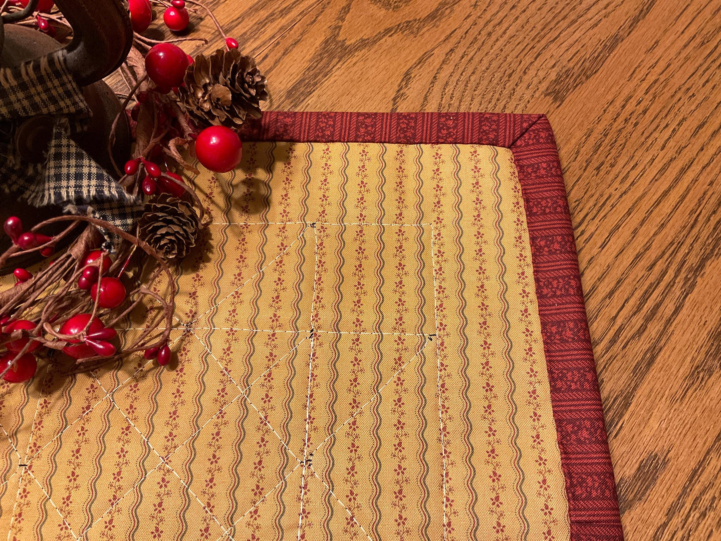 Primitive Farmhouse Scrappy Star Table Topper Item #2014