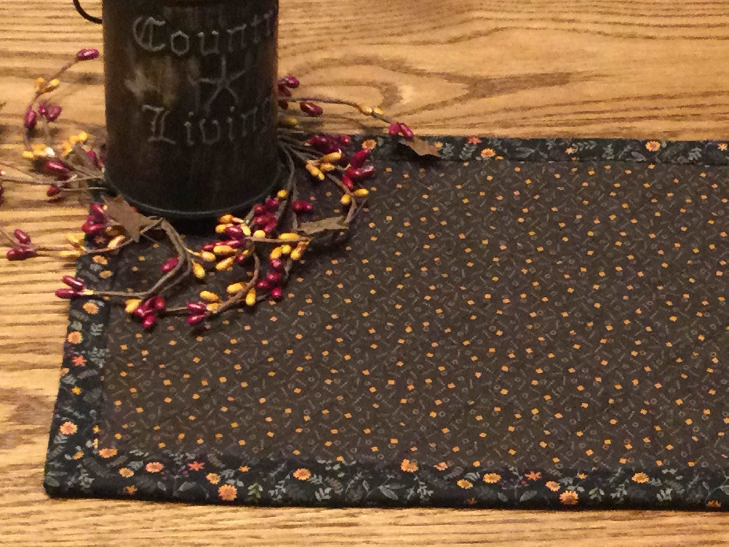 Primitive Farmhouse Autumn Table Topper Item #1502
