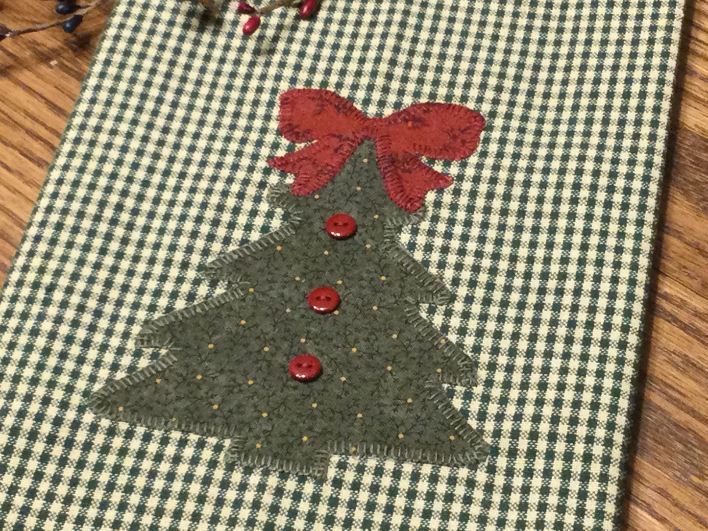 Primitive Farmhouse Christmas Towel Item #1535