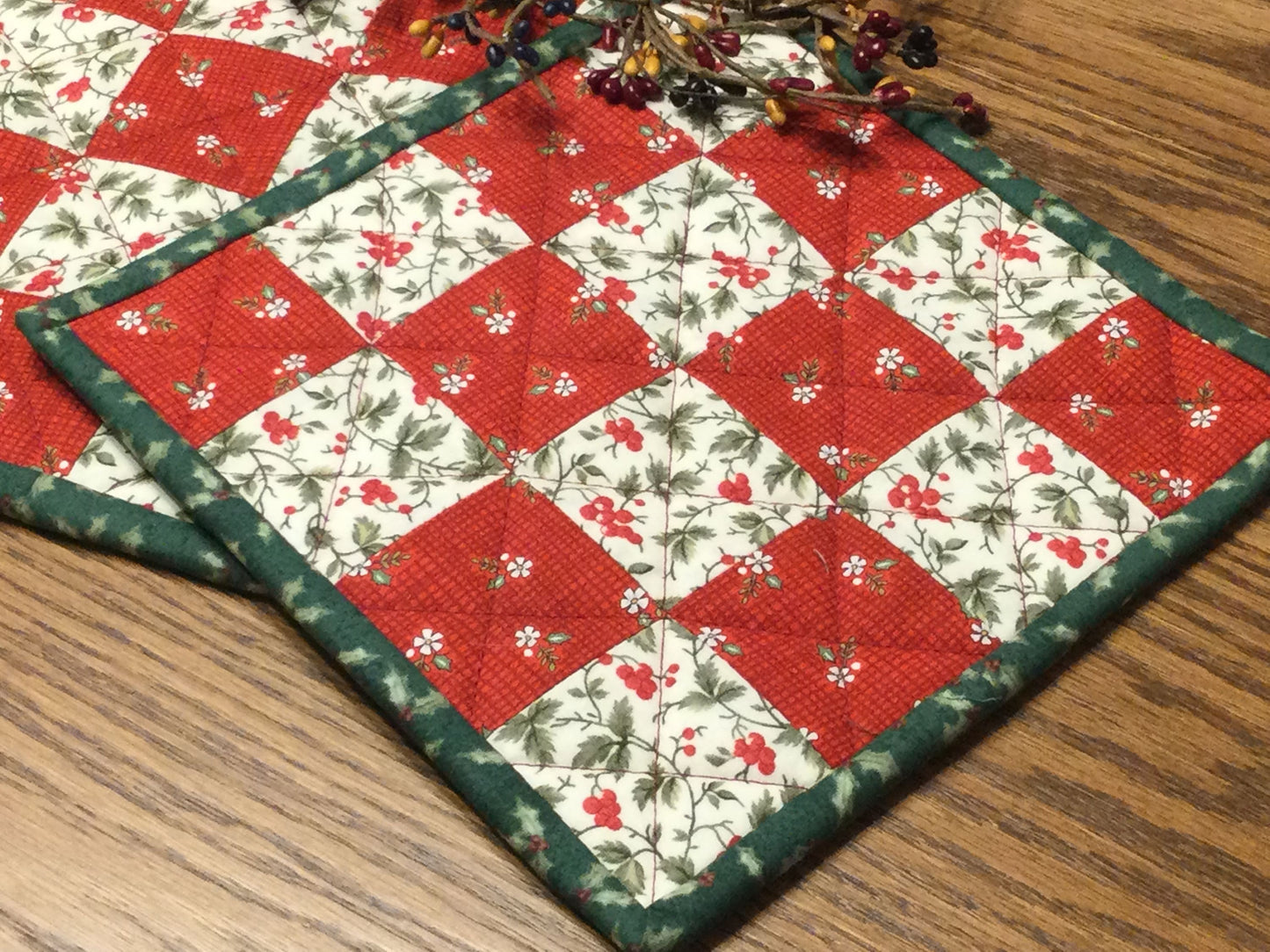 Primitive Farmhouse Christmas Potholders Item #1577