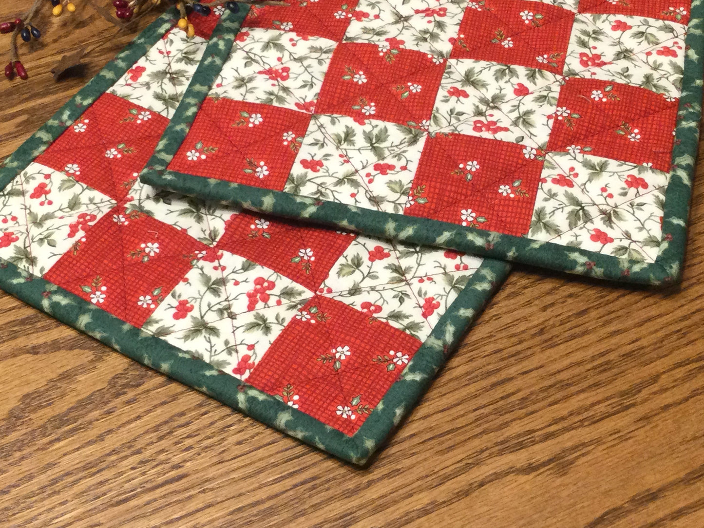 Primitive Farmhouse Christmas Potholders Item #1577