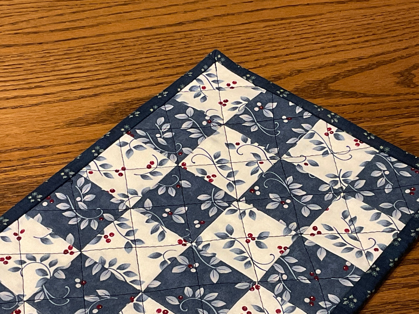 Primitive Farmhouse Winter Table Runner Item #1599