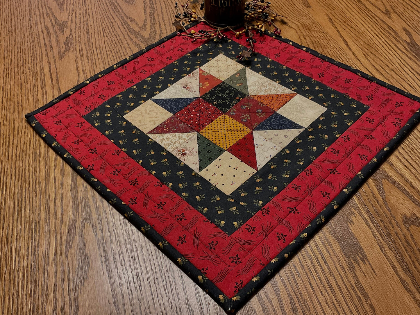 Primitive Farmhouse Scrappy Star Table Topper Item #1603