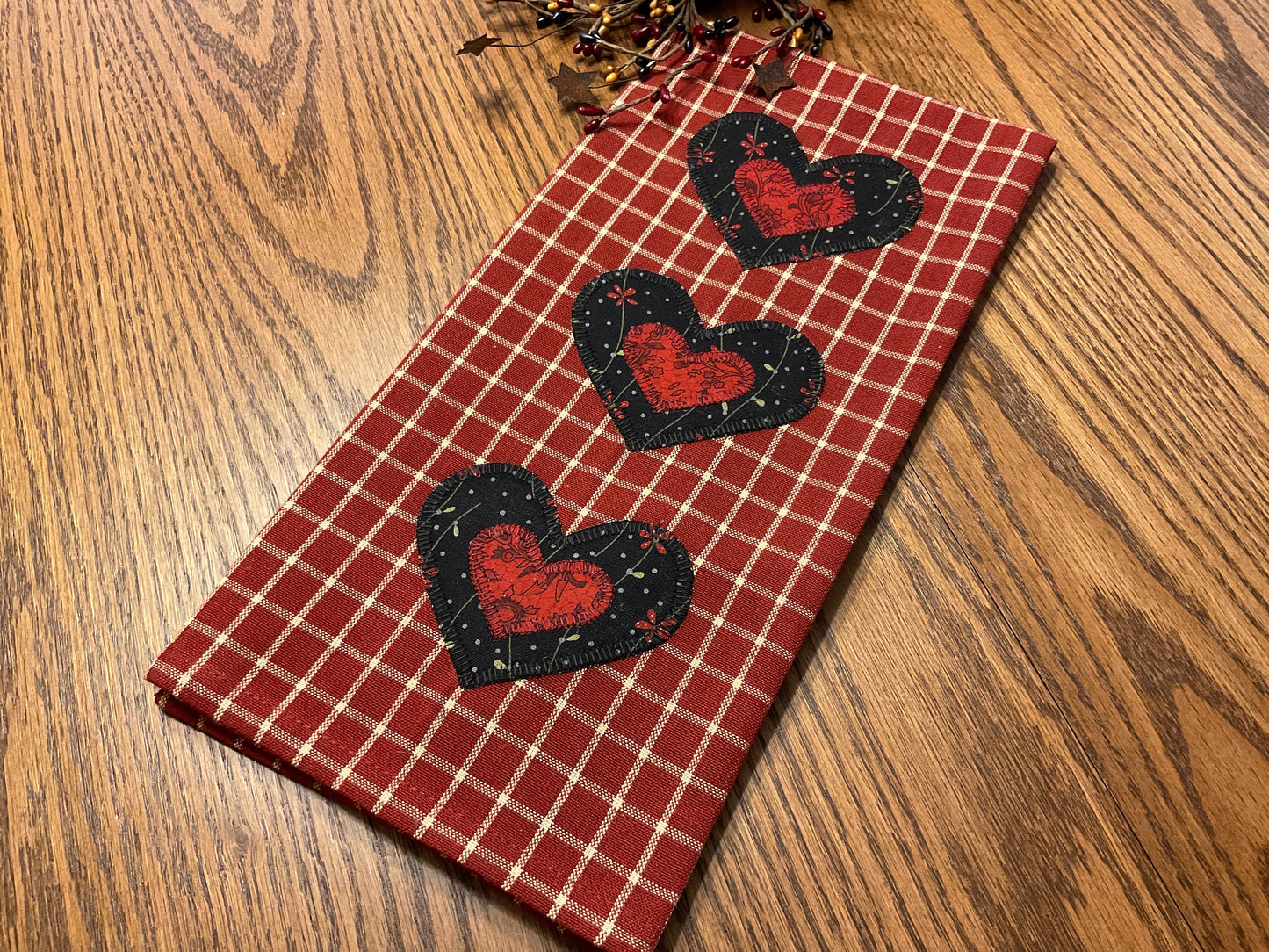 Primitive Farmhouse Valentine Towel Item #1605