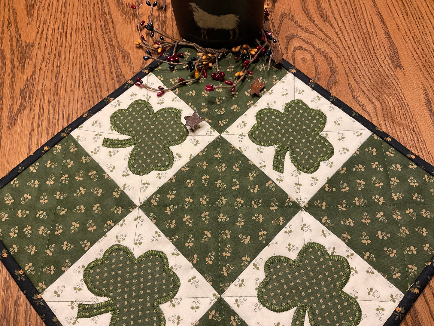 Primitive Farmhouse St Patrick's Table Topper Item #1649