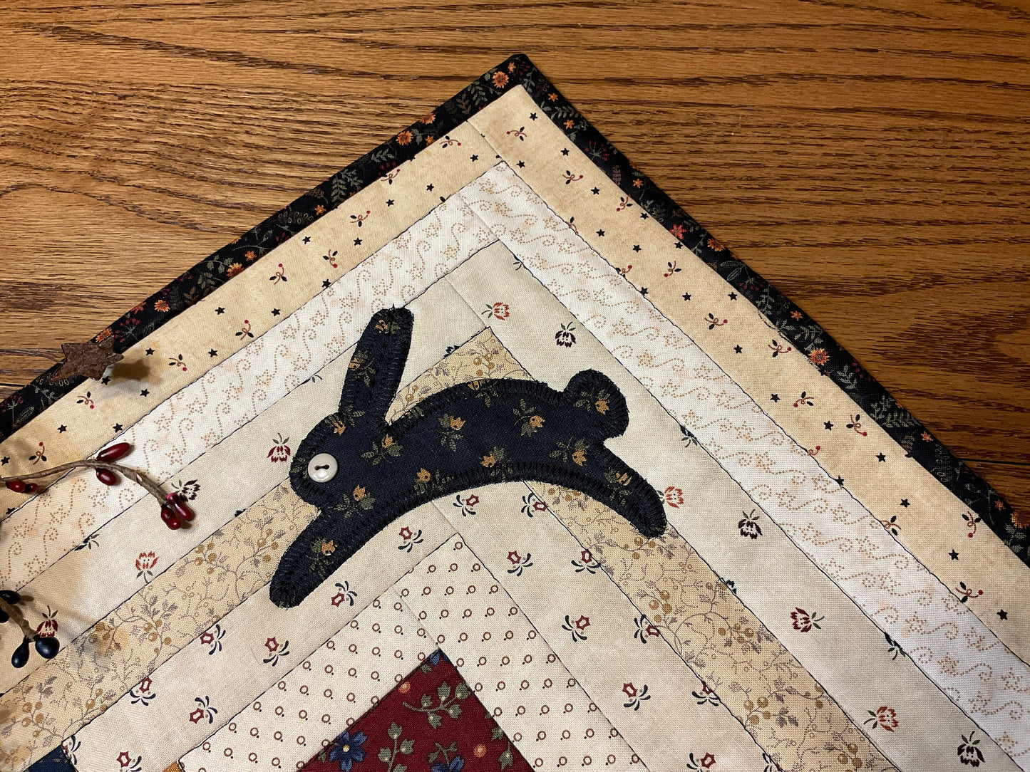 Primitive Farmhouse Log Cabin Easter Bunny Table Topper Item #1659