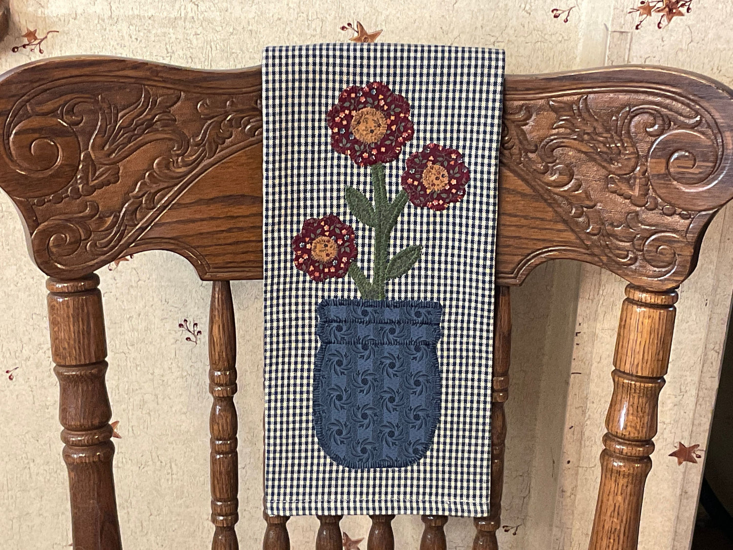 Primitive Farmhouse Spring Flowers Towel Item #1661