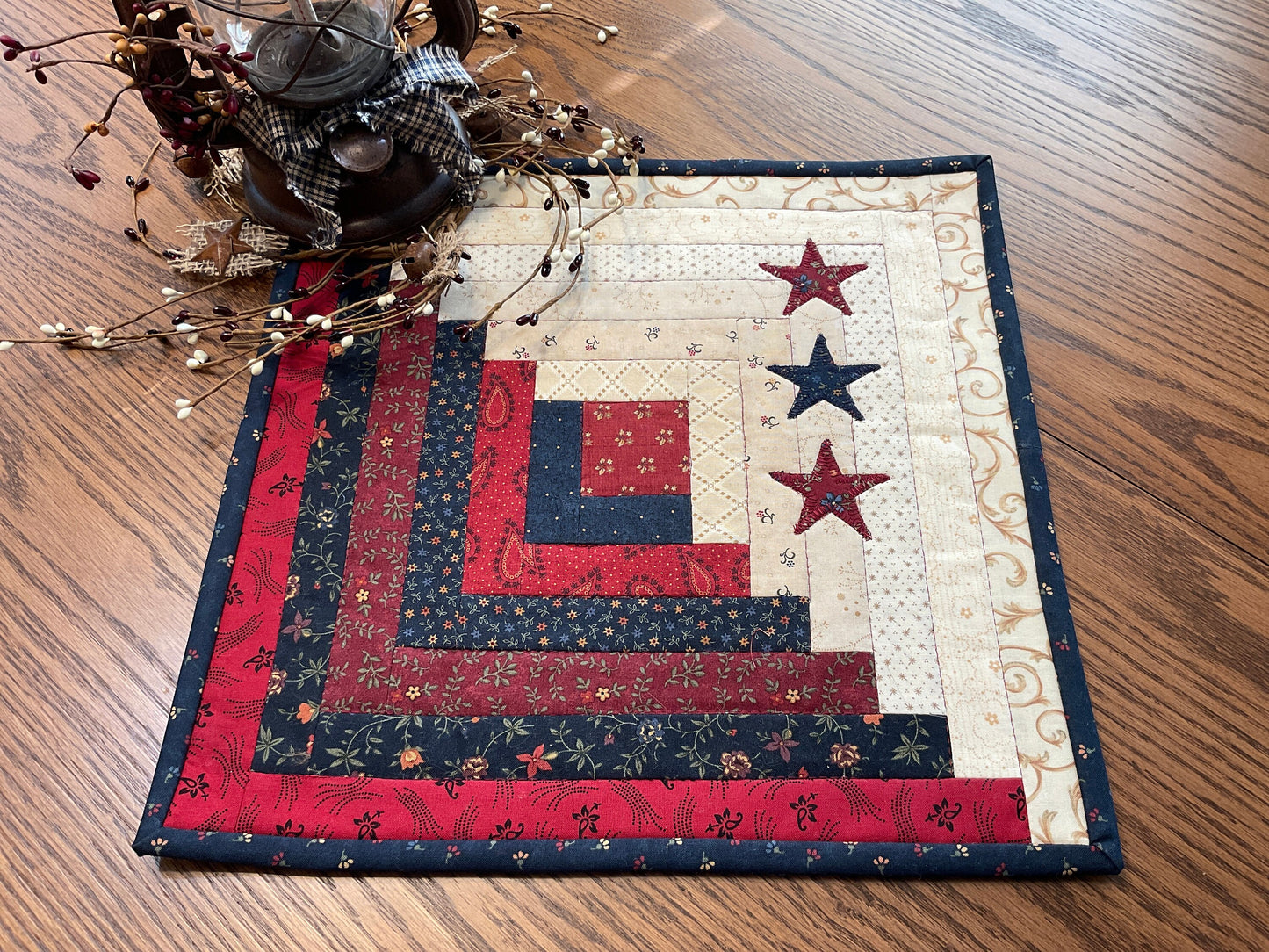 Primitive Farmhouse Patriotic Log Cabin Table Topper Item #1688