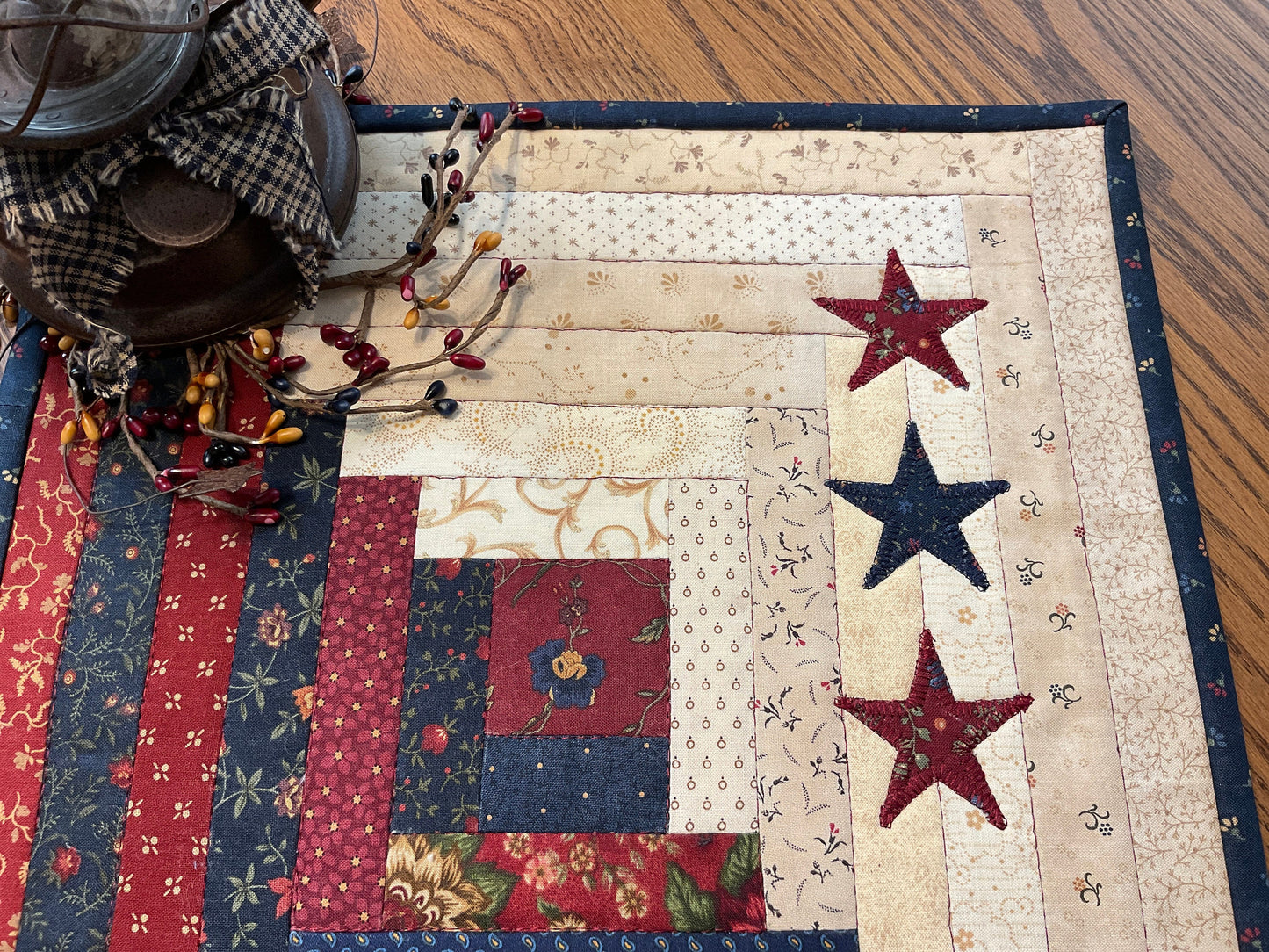Primitive Farmhouse Patriotic Log Cabin Table Topper Item #1699