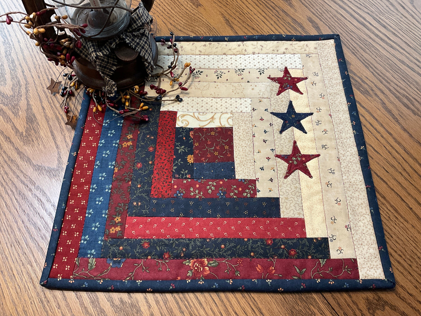 Primitive Farmhouse Patriotic Log Cabin Table Topper Item #1697