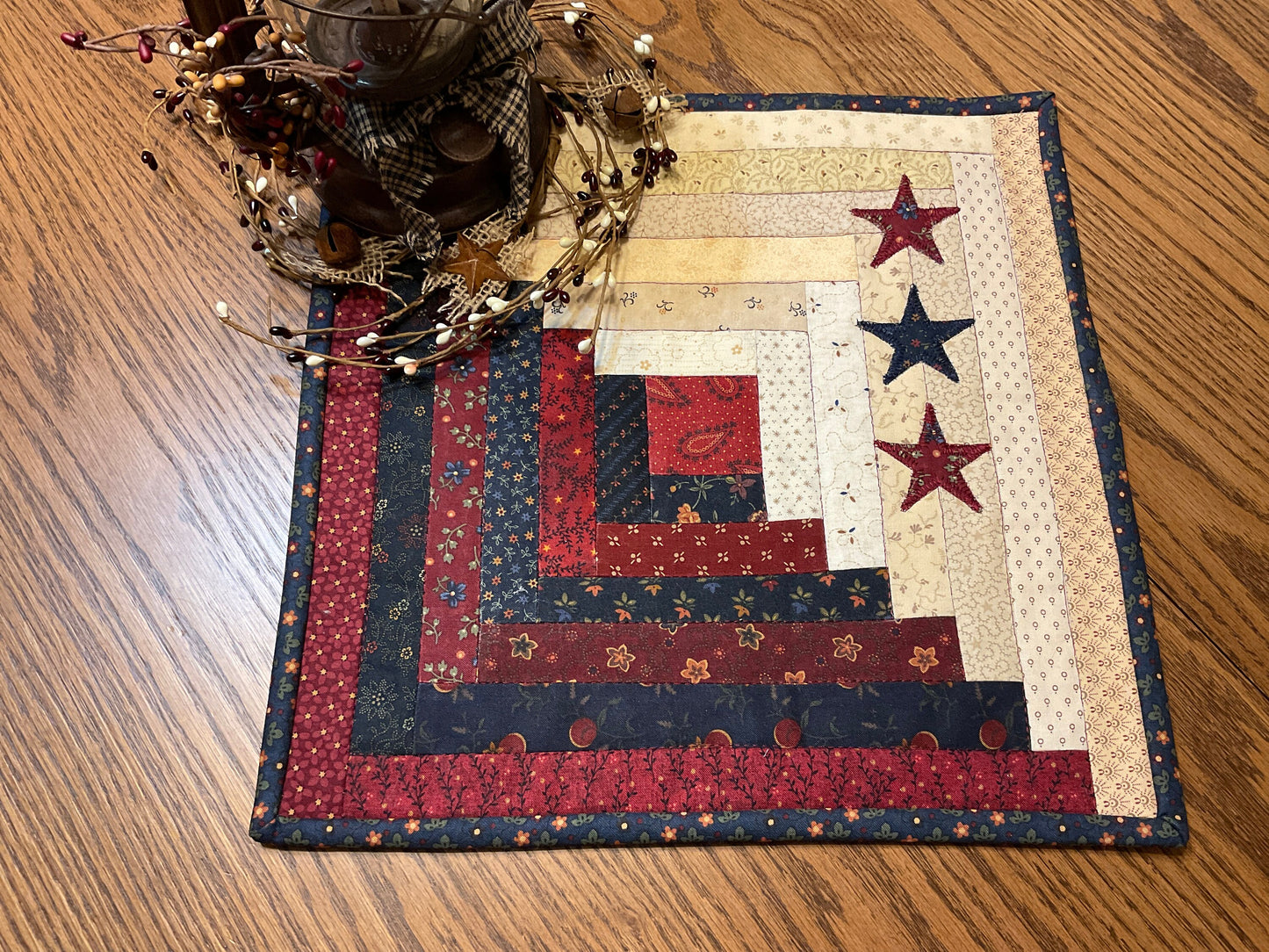 Primitive Farmhouse Patriotic Log Cabin Table Topper Item #1707