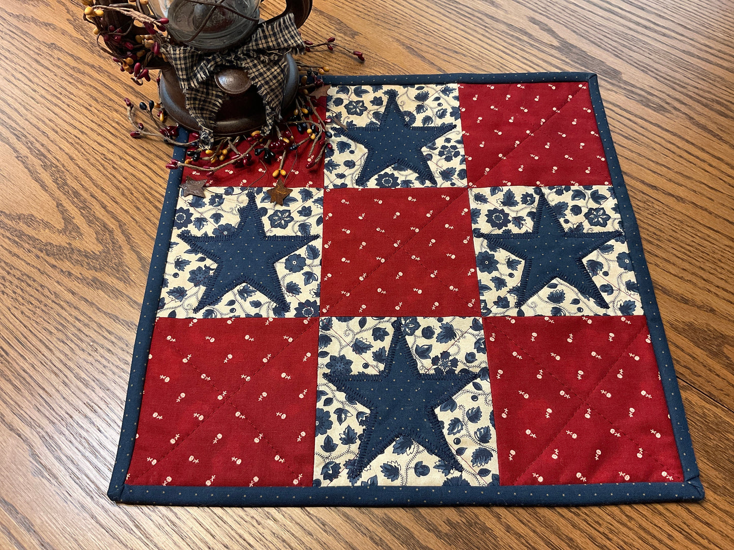 Primitive Farmhouse Americana Star Table Topper Item # 1710