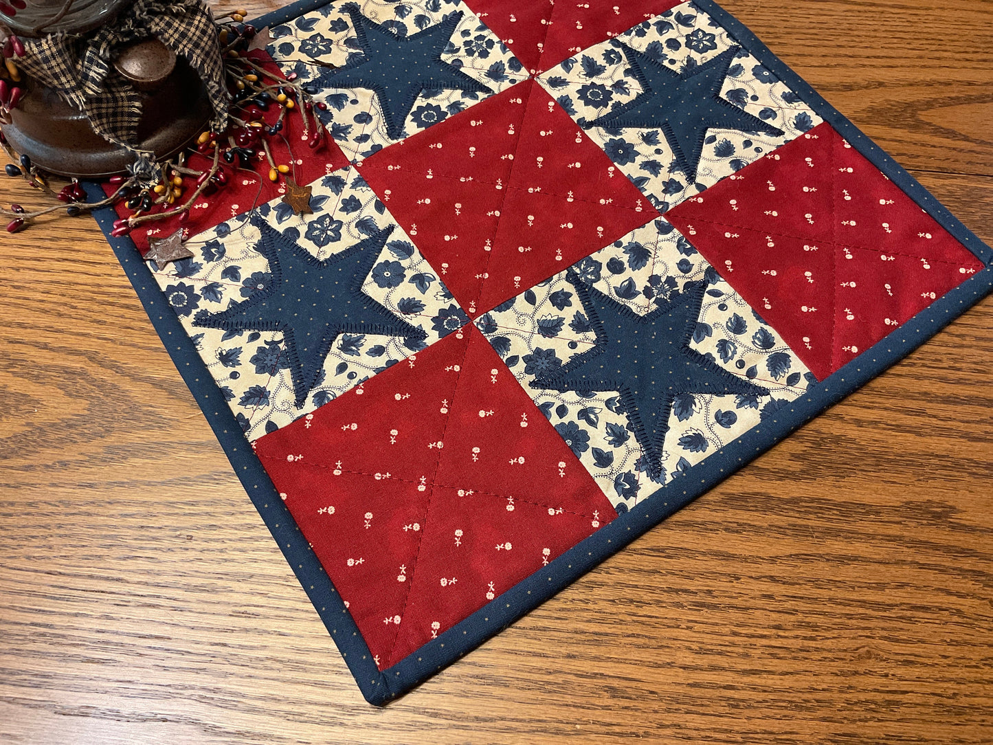 Primitive Farmhouse Americana Star Table Topper Item # 1710
