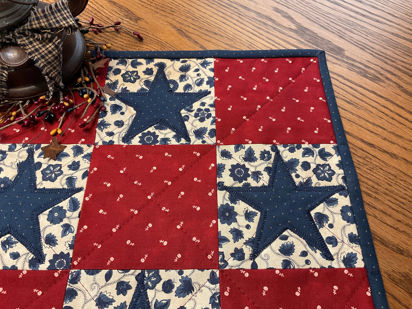 Primitive Farmhouse Americana Star Table Topper Item # 1710