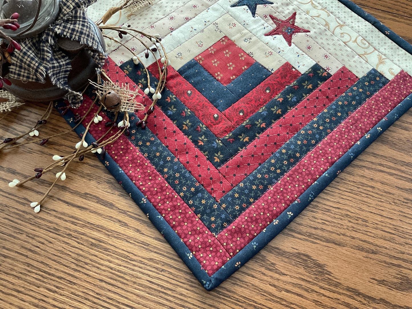 Primitive Farmhouse Patriotic Log Cabin Table Topper Item #1681