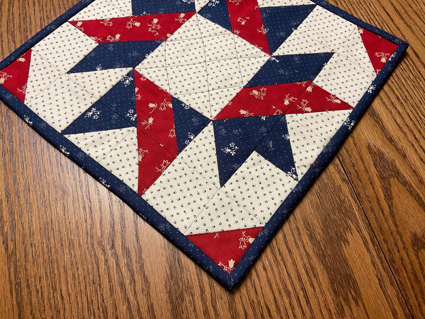 Primitive Farmhouse Star Table Topper Item #1725