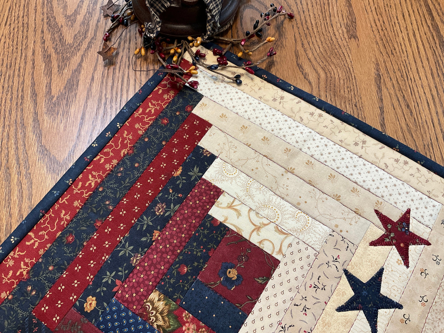 Primitive Farmhouse Patriotic Log Cabin Table Topper Item #1699
