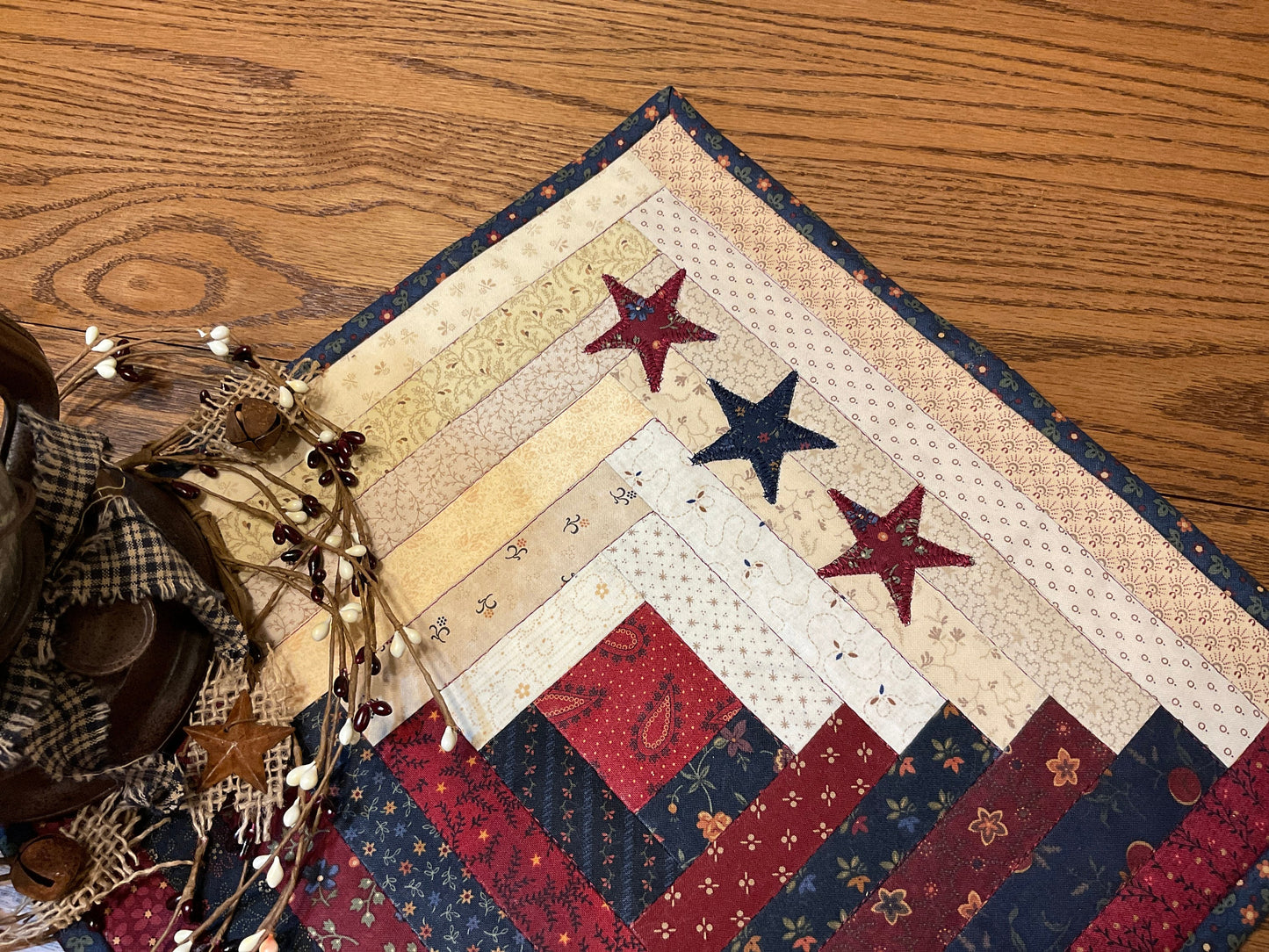 Primitive Farmhouse Patriotic Log Cabin Table Topper Item #1707
