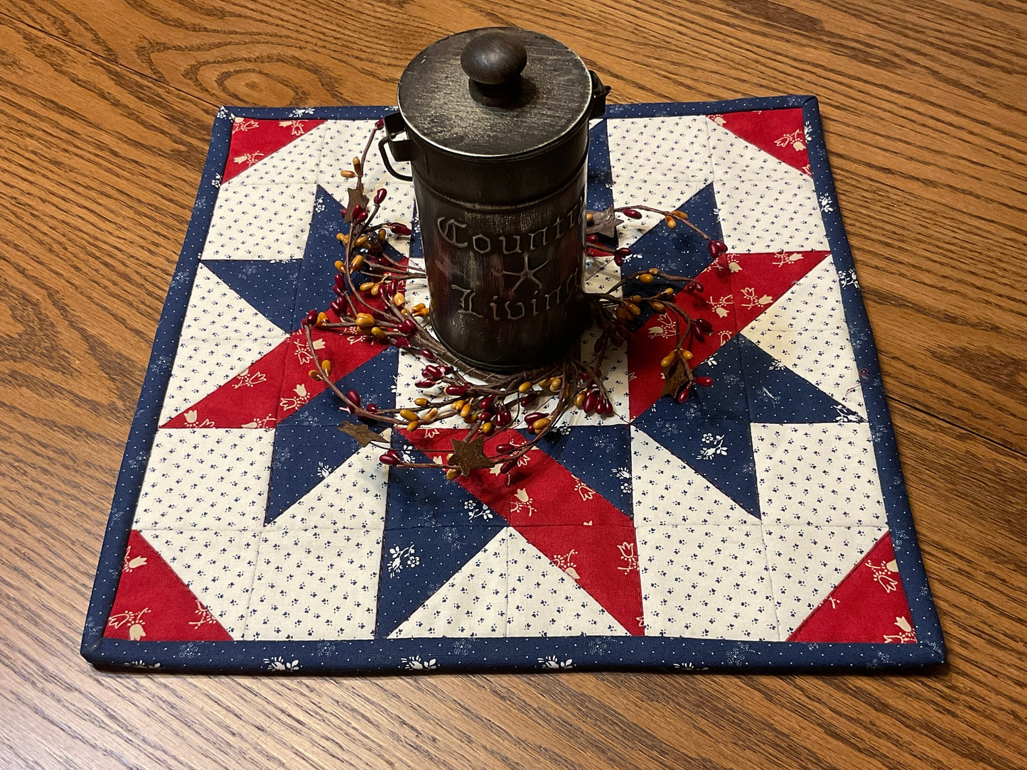 Primitive Farmhouse Star Table Topper Item #1725