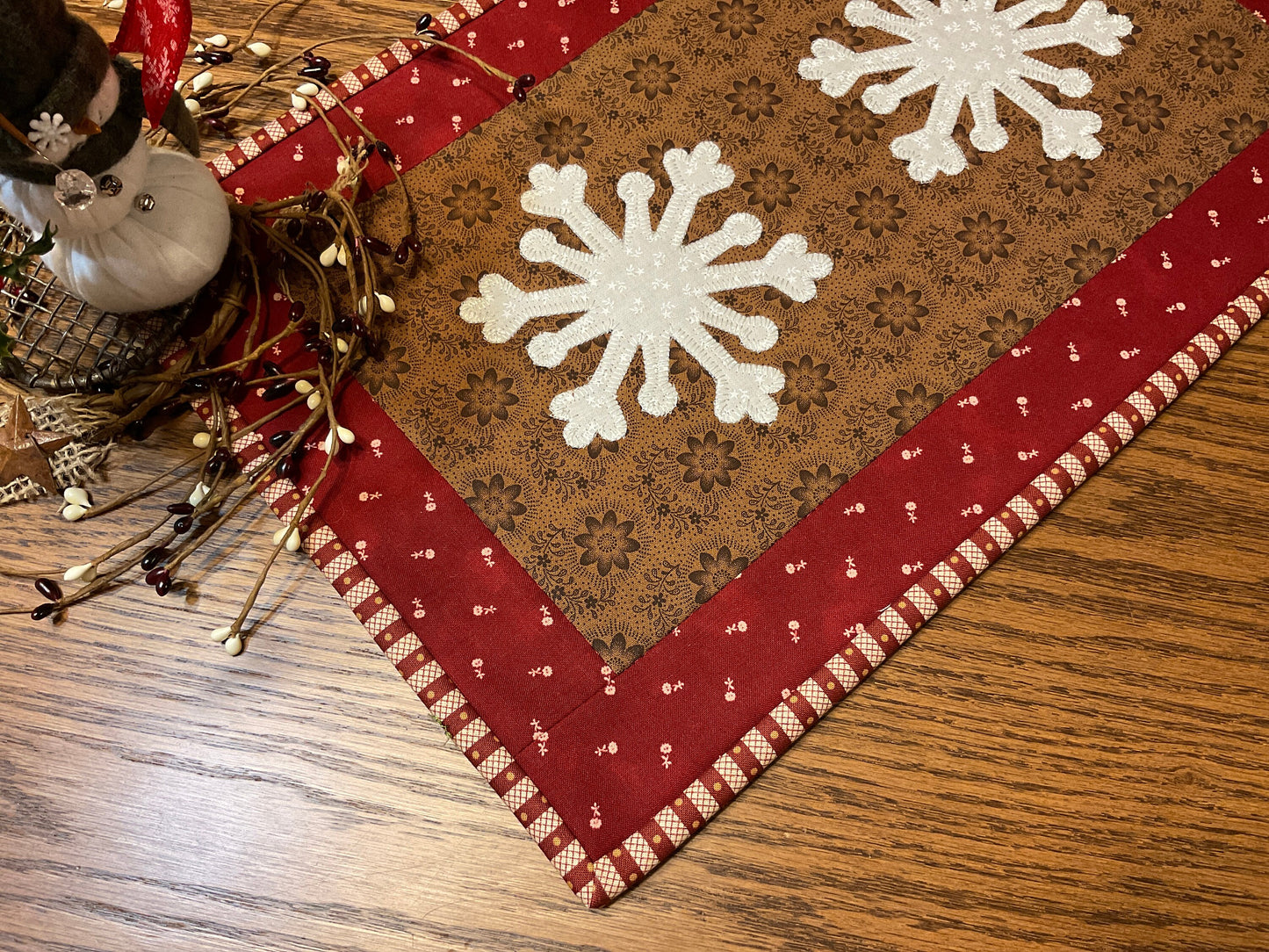 Christmas Snowflake Primitive Farmhouse Table Runner Item #1810