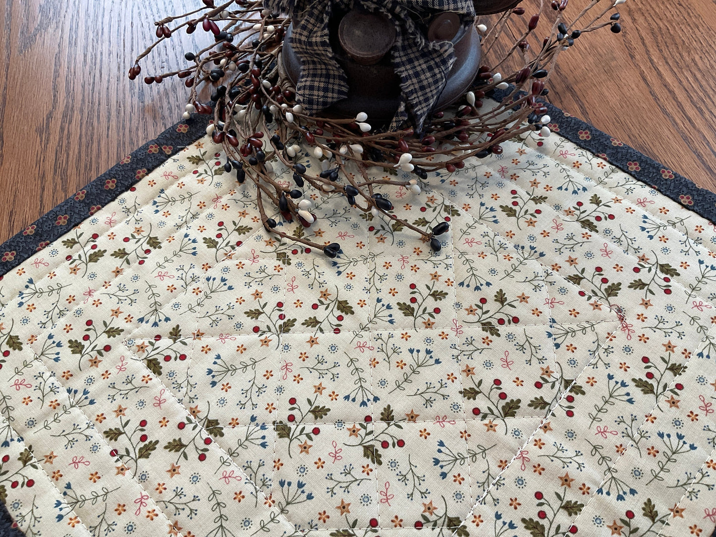 Easter Bunny Primitive Farmhouse Table Topper Item #1860
