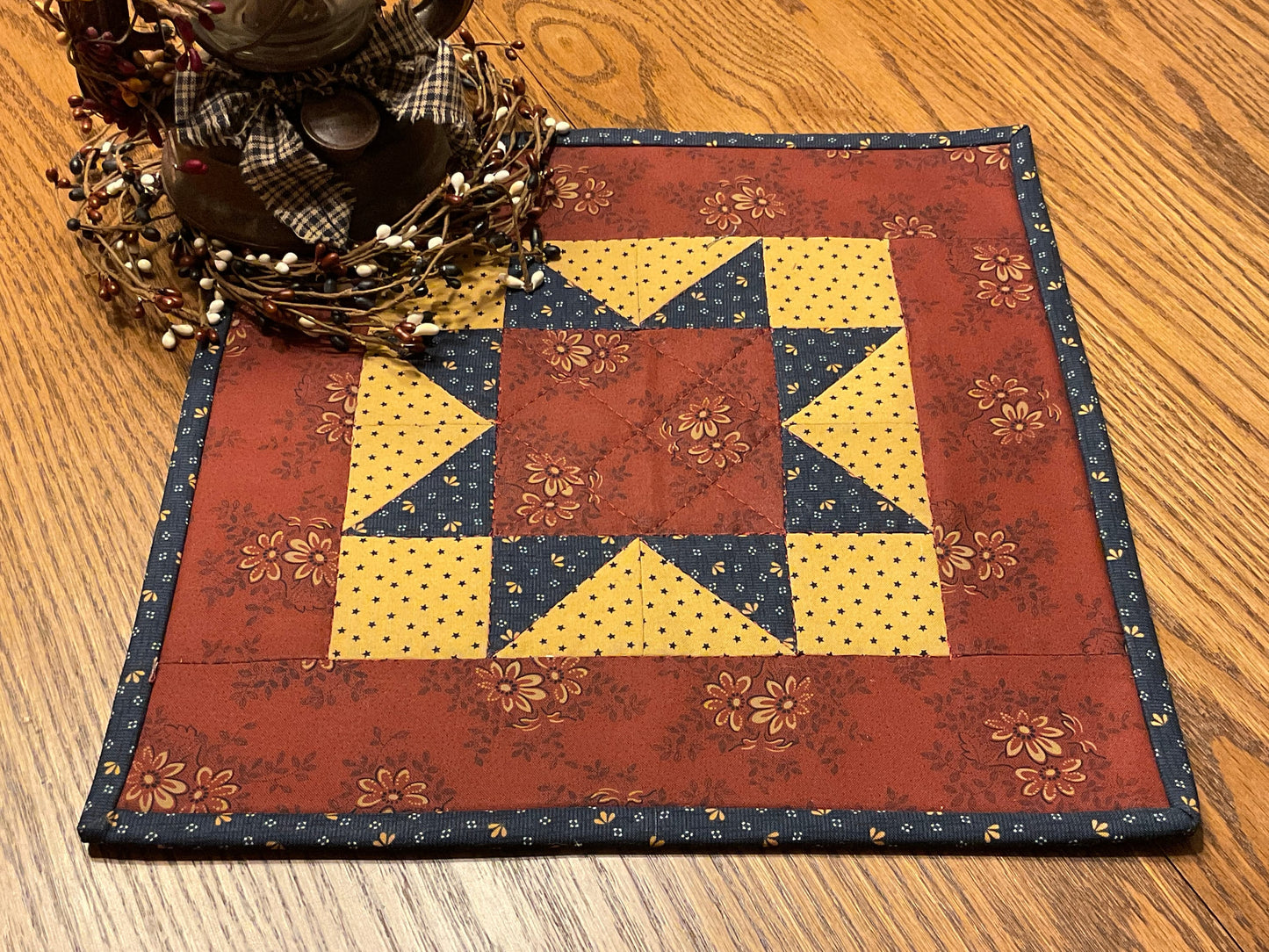 Primitive Farmhouse Americana Table Topper Item #1880