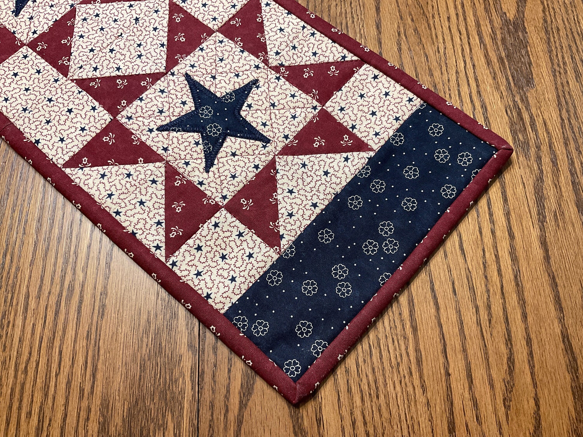 Primitive Farmhouse Americana Patriotic Table Runner Item #1896