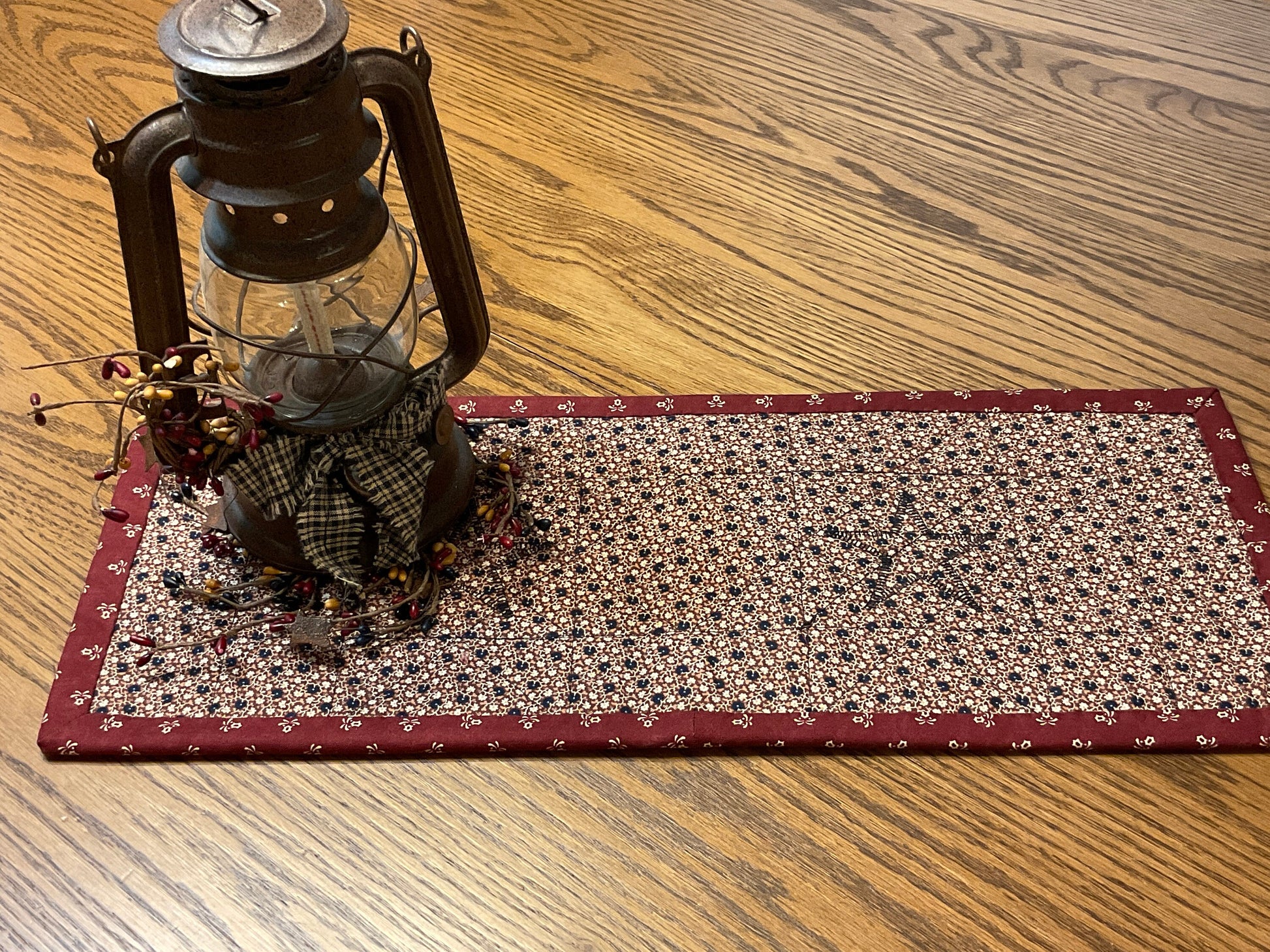 Primitive Farmhouse Americana Patriotic Table Runner Item #1896