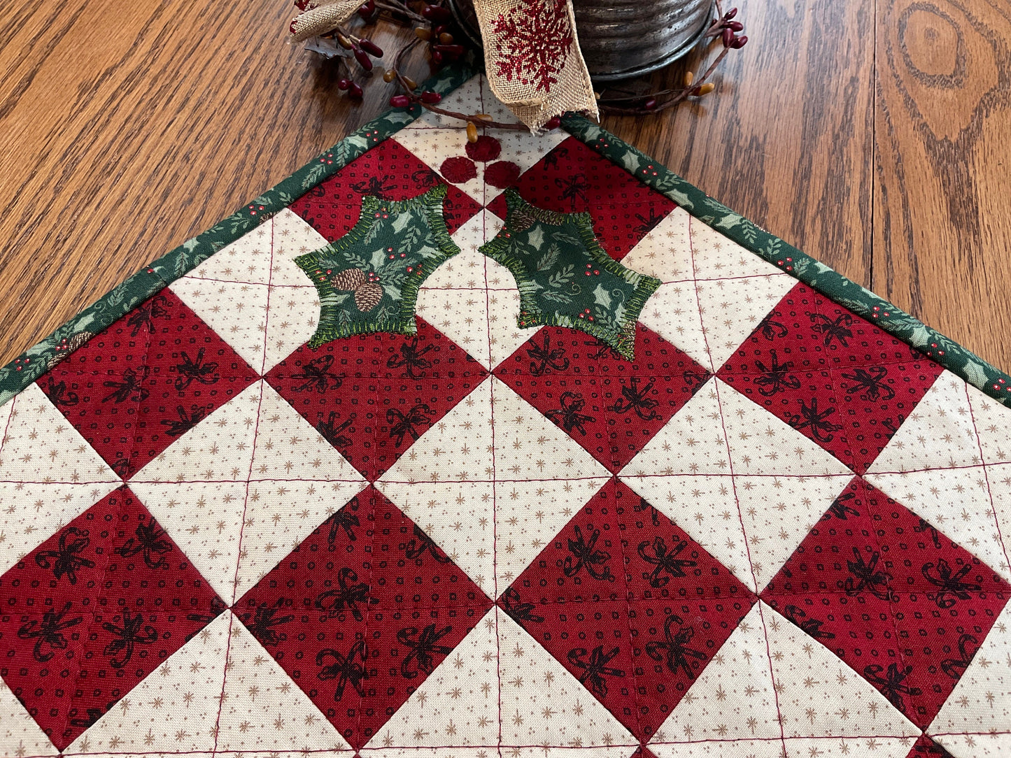 Christmas Primitive Farmhouse Table Topper Item #1933